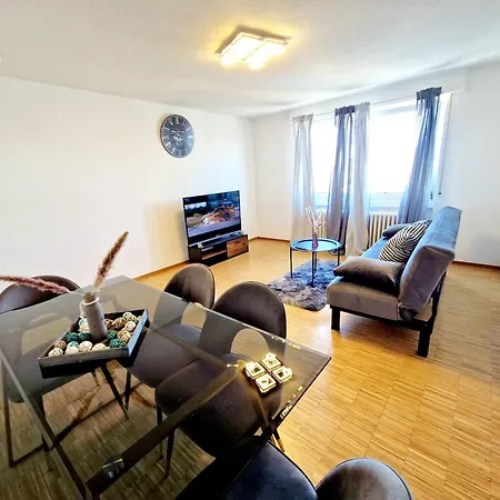 Spacious Mannheim/neckarau + Balcony * Neckarau