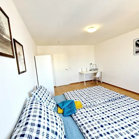 Spacious Mannheim/neckarau + Balcony