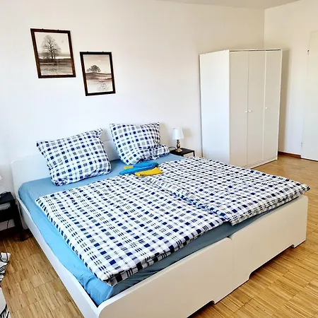 Spacious Mannheim/neckarau + Balcony * Neckarau