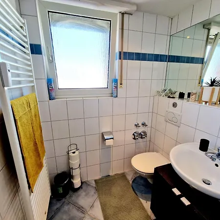 Spacious Mannheim/neckarau + Balcony Lejlighed Neckarau